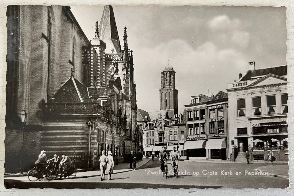 Oude Ansichtkaart - Zwolle - Gezicht op Gr. Kerk en Peperbus, Verzamelen, Ansichtkaarten | Nederland, Ophalen of Verzenden, Voor 1920