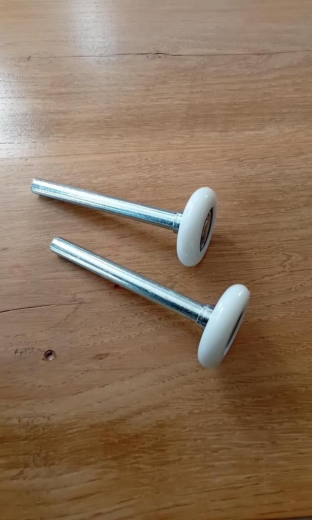 Wielen voor garagedeur....dikte 11 mm, Doe-het-zelf en Verbouw, Hang- en Sluitwerk, Ophalen of Verzenden