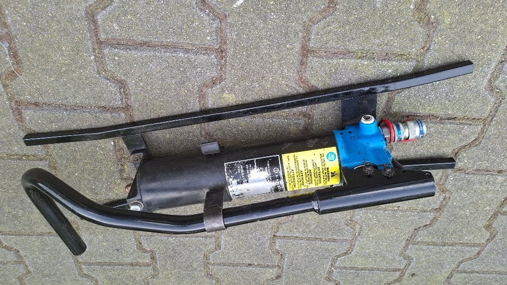 Cembre CP1131 Hydraulische handluchtpomp hydrauliekpomp, ,, Ophalen of Verzenden, Zo goed als nieuw, ,