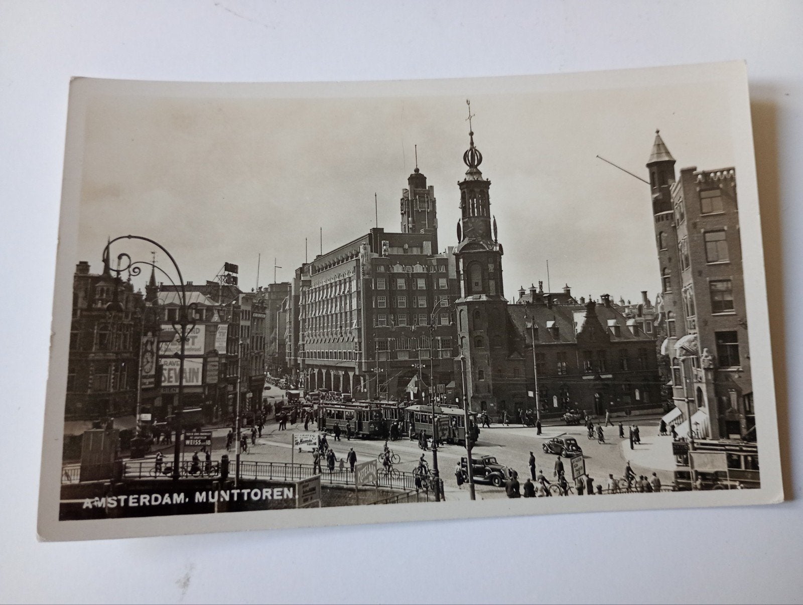 Fotokaart Amsterdam Munt met Tram, Ophalen of Verzenden, 1920 tot 1940, Ongelopen, Noord-Holland