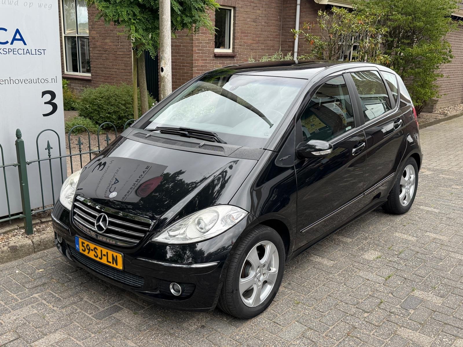Mercedes-Benz A-Klasse 150 Avantgarde Automaat/Half leer/Air, 15 km/l, Zwart, 4 cilinders, Met garantie (alle)