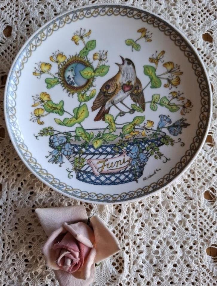 Hutschenreuther wandbordje, nachtegaal, Juni , Ole Winther, Antiek en Kunst, Ophalen of Verzenden