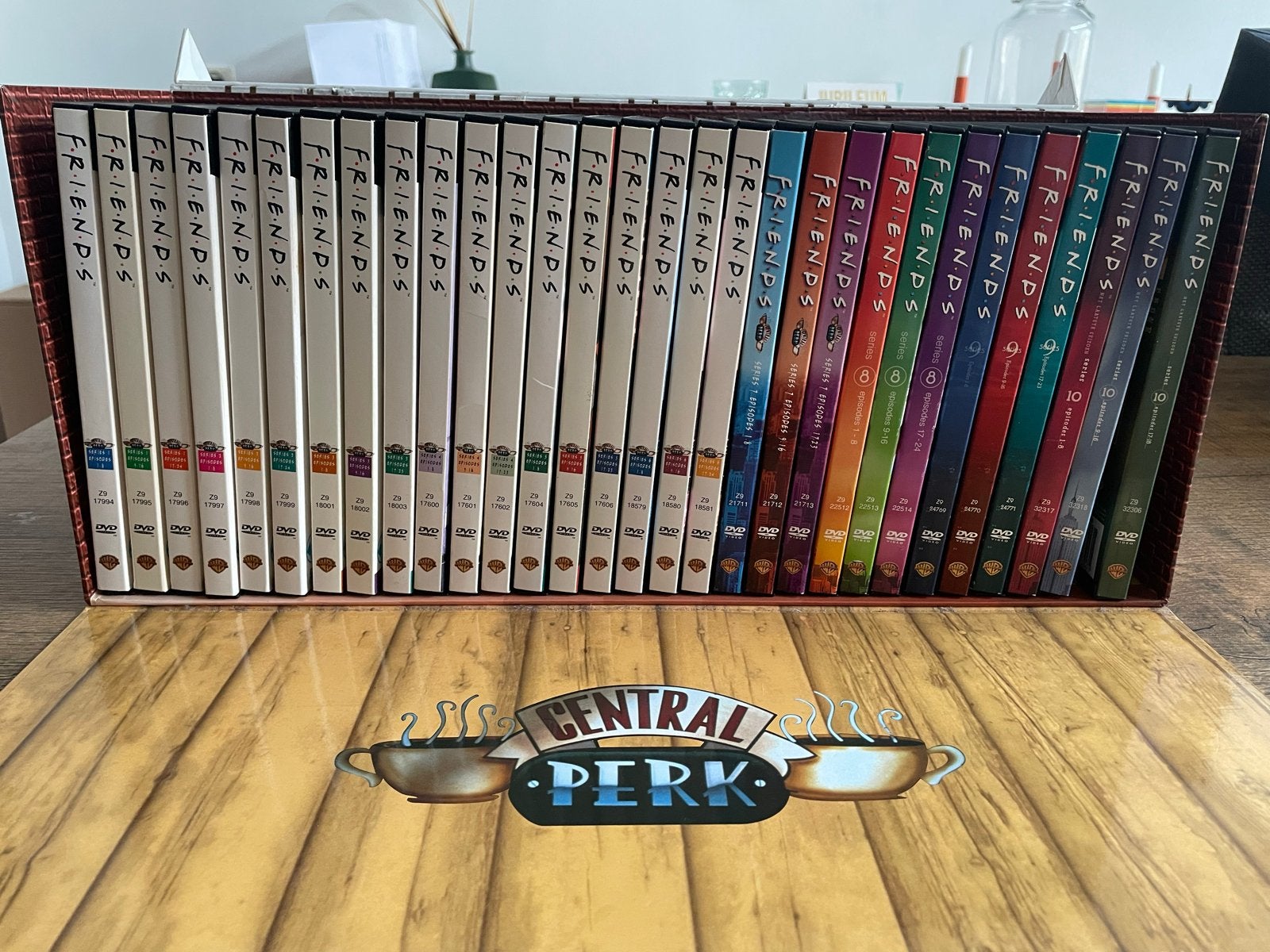 Friends Complete Serie DVD Boxset - Central Perk Editie, Ophalen, Alle leeftijden, Nederlands, Komedie