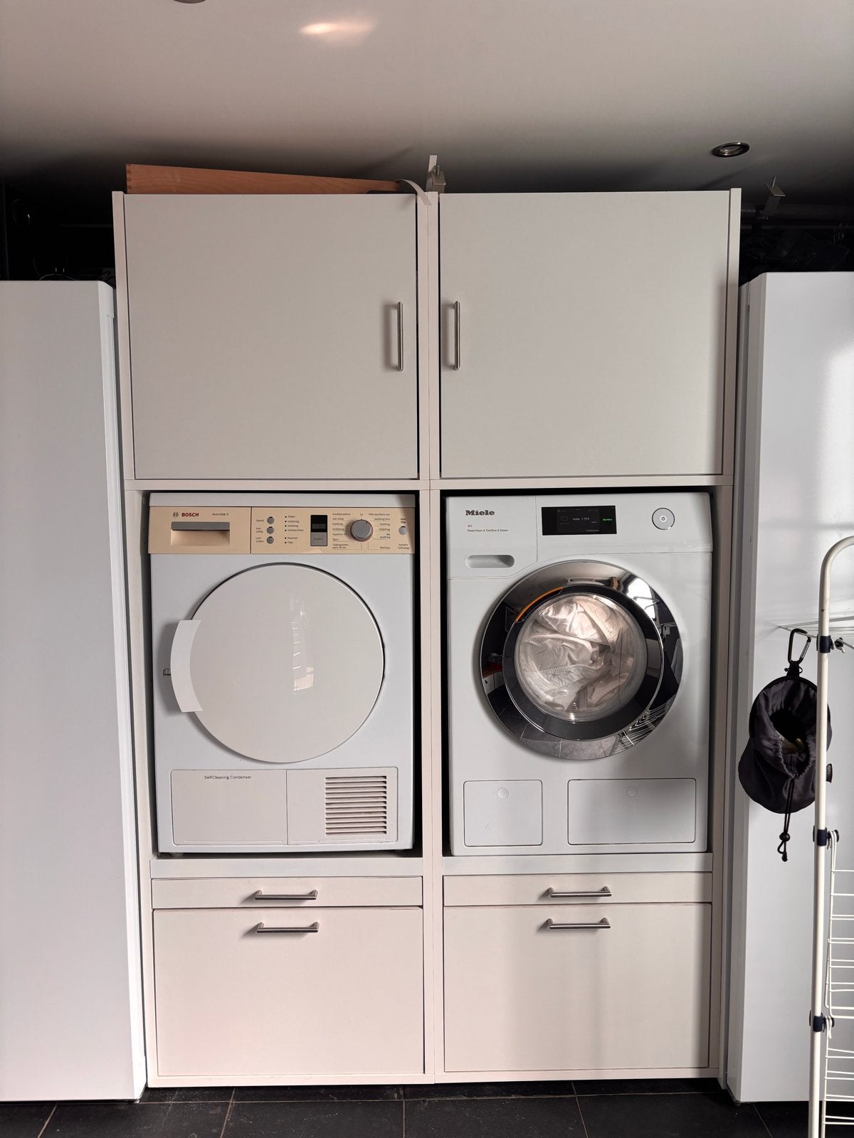 Wastoren kast voor droger en wasmachine , wit- 9 maanden oud, Ophalen, Zo goed als nieuw