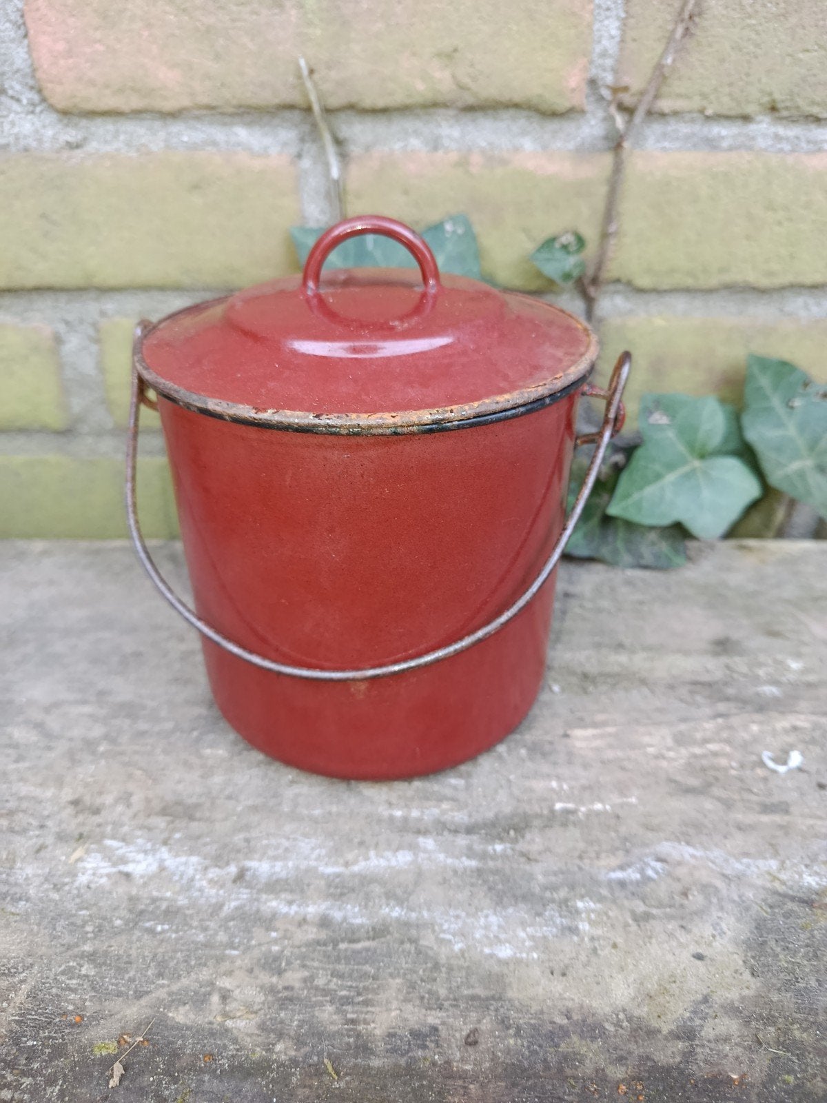 2x vintage geëmailleerde pot met deksel - rood, Antiek en Kunst, Antiek | Emaille, Ophalen of Verzenden