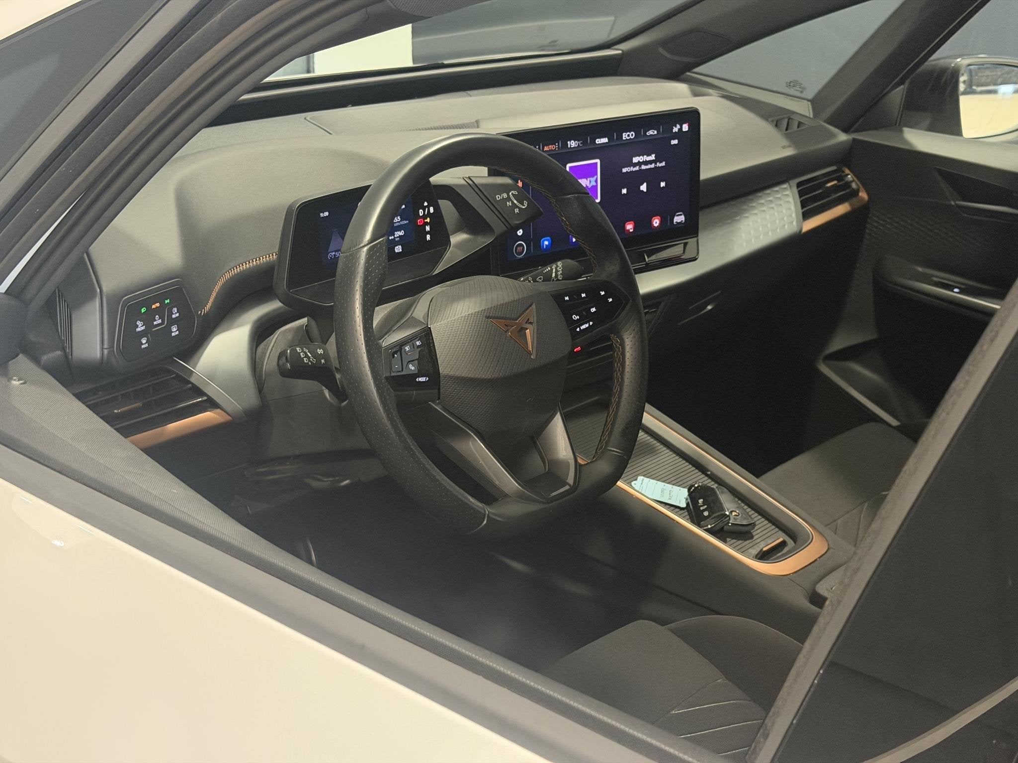 CUPRA Born Business 62 kWh | Navigatie | SOH 93,97% | Hoge i, Auto's, Cupra, Automaat, Gebruikt, 375 min, Wit