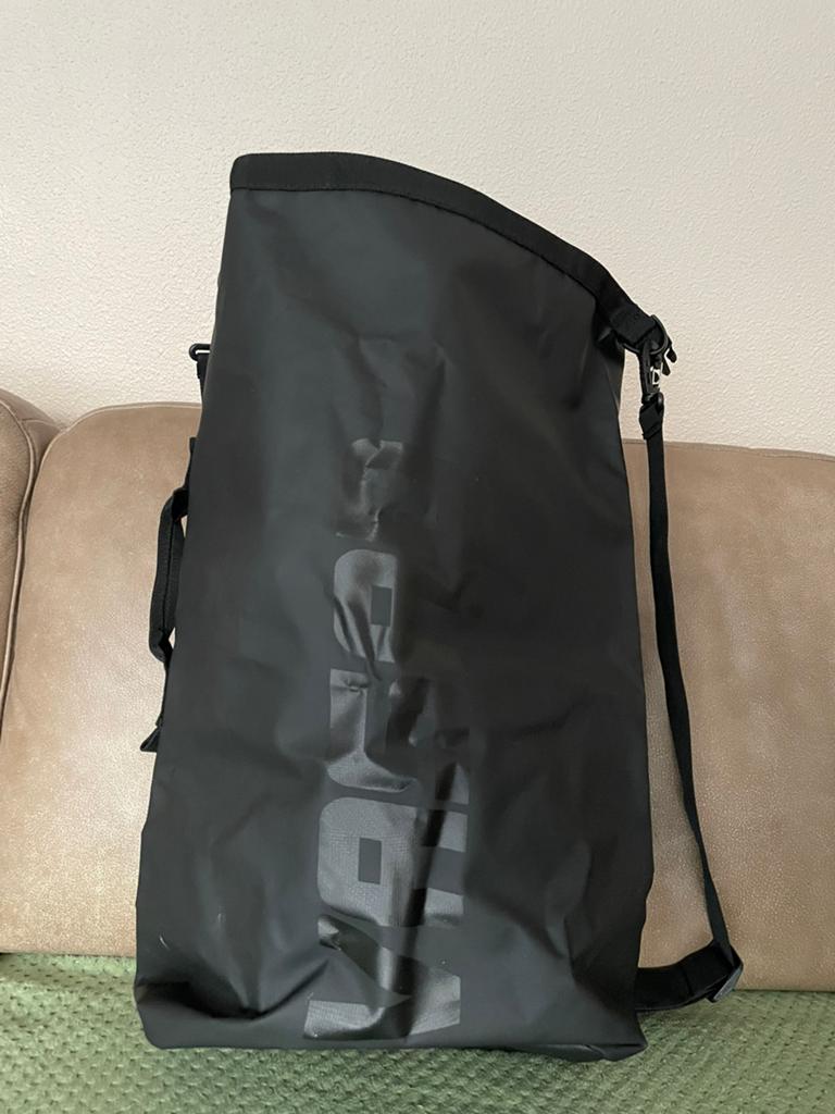 Zwarte tas, Ophalen, 40 tot 60 cm, 20 tot 30 cm, Zwart