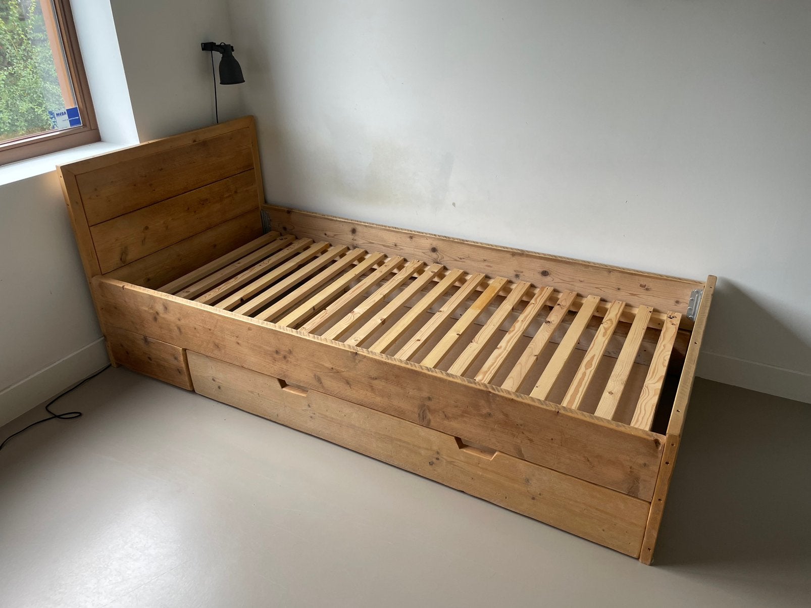 Steigerhouten bed met lade 90 x 200, Ophalen, 90 cm, Eenpersoons, Bruin