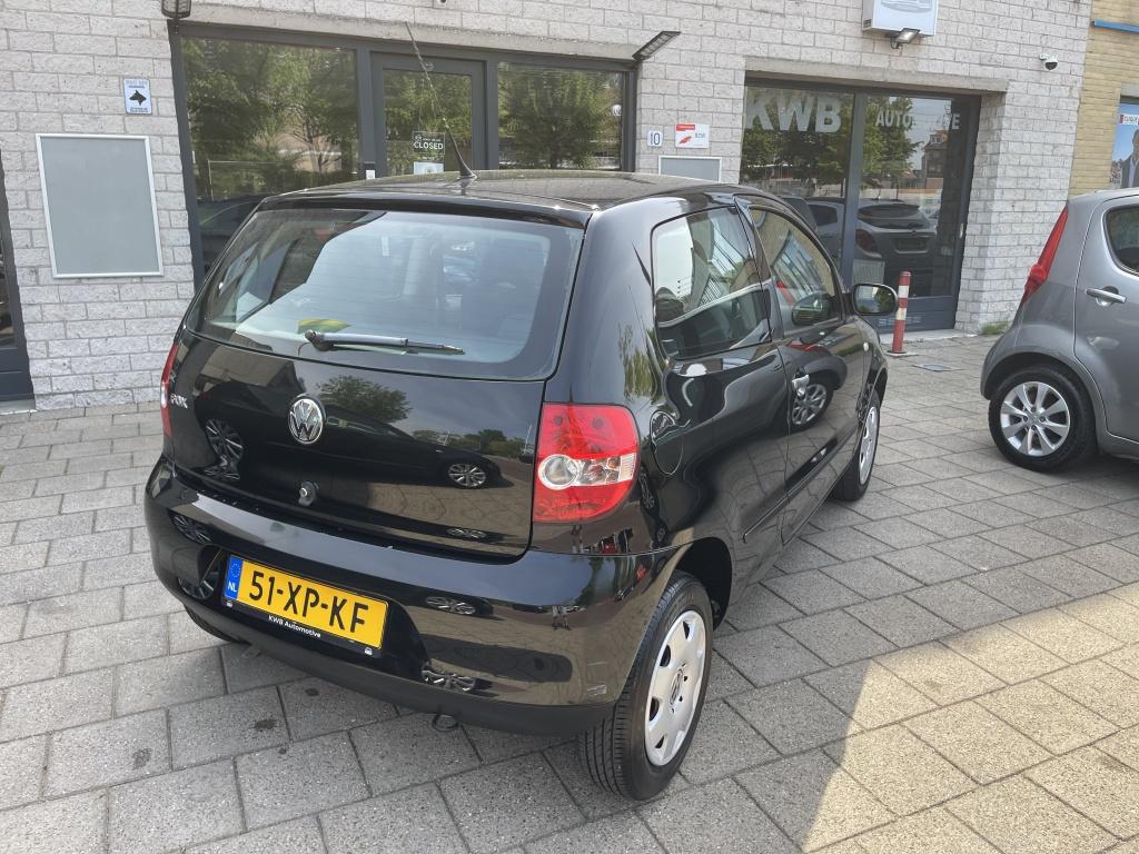 Volkswagen Fox 1.2 Trendline Airco 29.230KM NAP UNIEK Nieuwe, Auto's, 969 kg, 4 stoelen, 1198 cc, Zwart