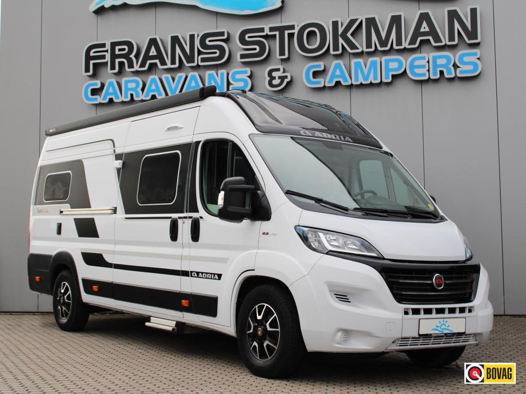 Adria Supreme 640 SLB Trekhaak Zonnepaneel Navi Panoramaraam, Caravans en Kamperen, Campers, Bedrijf, tot en met 3, Buscamper of Camperbus