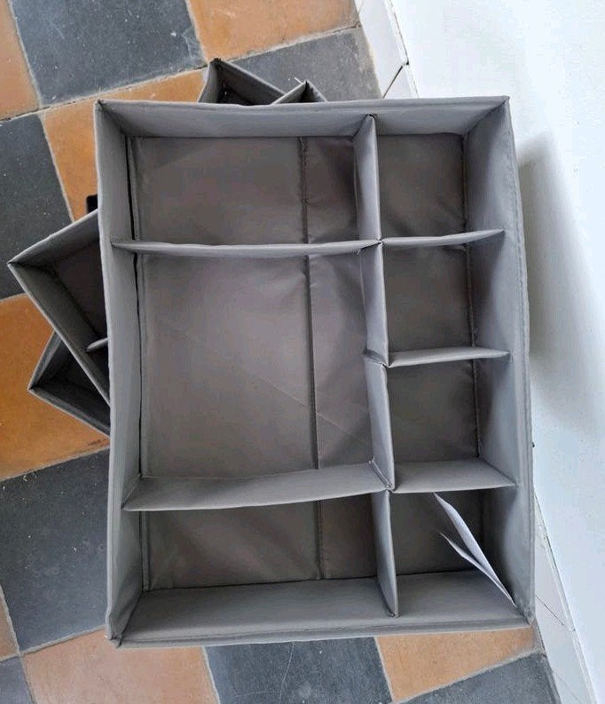 SKUBB Doos met vakken, 44x34x11 cm - 3x grijs, 1x zwart, Ophalen of Verzenden, Gebruikt, Grijs, Kunststof