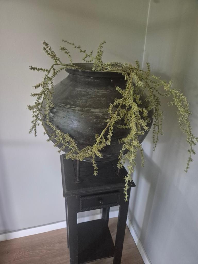 2 Grote Betonnen Kruiken Grijs/Zwart met Poot - 40 cm Hoog, Ophalen of Verzenden, Rond, Overige materialen