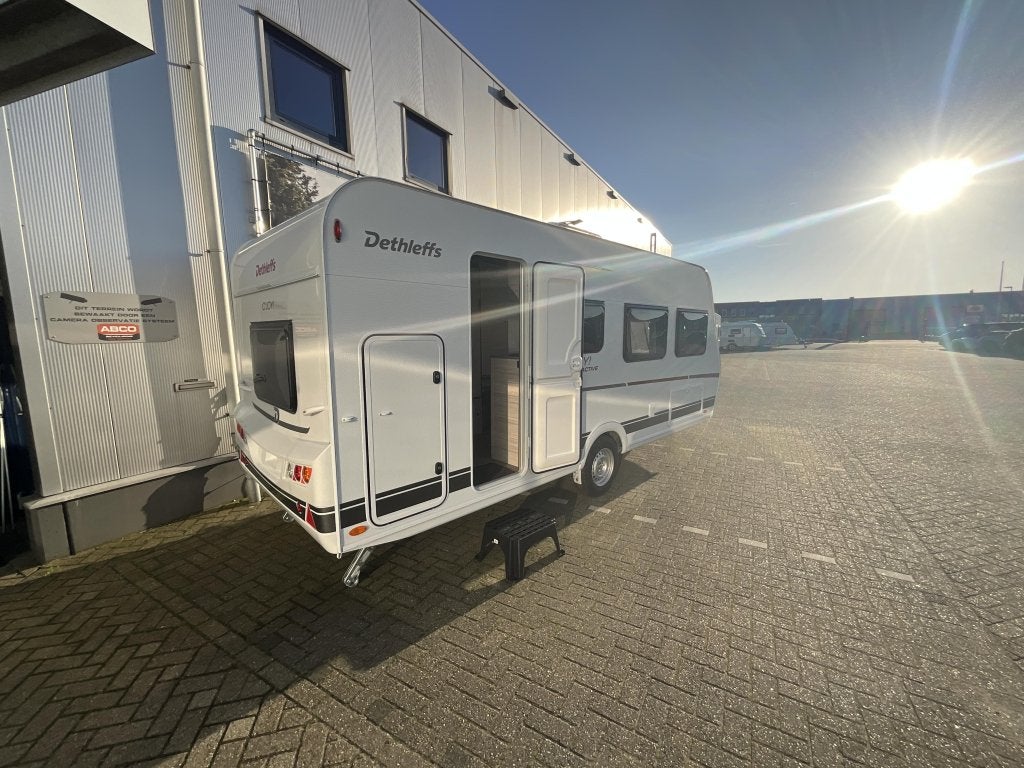 Dethleffs C'Joy Active 480 QLK 6 PERS-STAPELBED-LICHTGEW, Standaardzit, Dwarsbed, Bedrijf, Dethleffs
