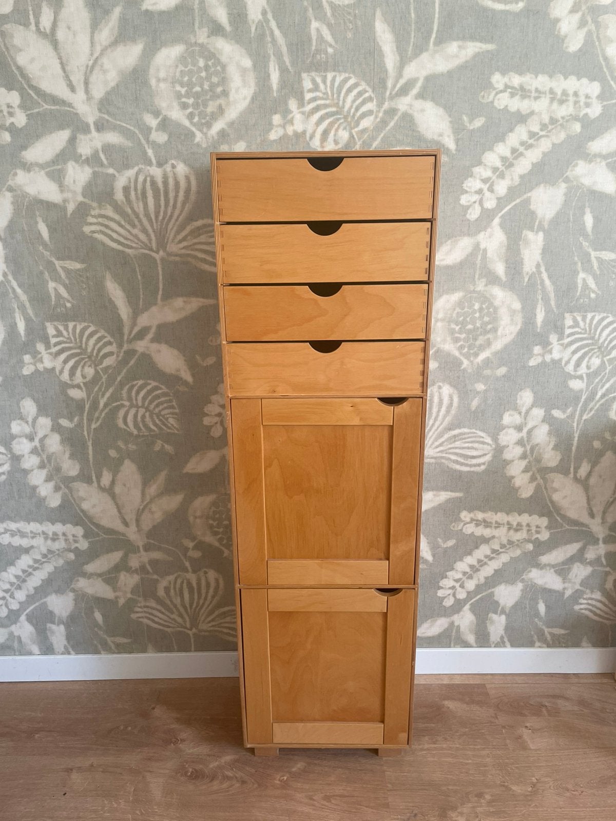 Houten ladekast met deurtjes – vintage Scandinavische stijl, Ophalen, 50 tot 100 cm, Zo goed als nieuw, Minder dan 100 cm