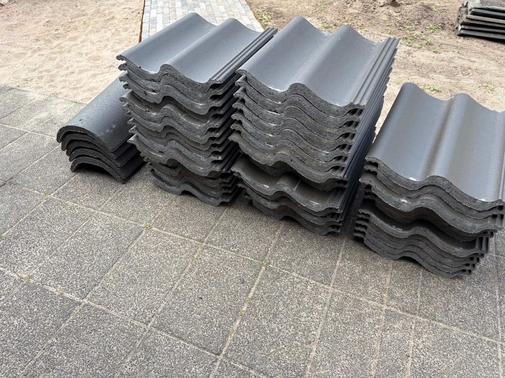 Monier Novo+ sneldekker dakpan antraciet, Doe-het-zelf en Verbouw, Dakpannen en Dakbedekking, Ophalen, Nieuw, Minder dan 5 m²