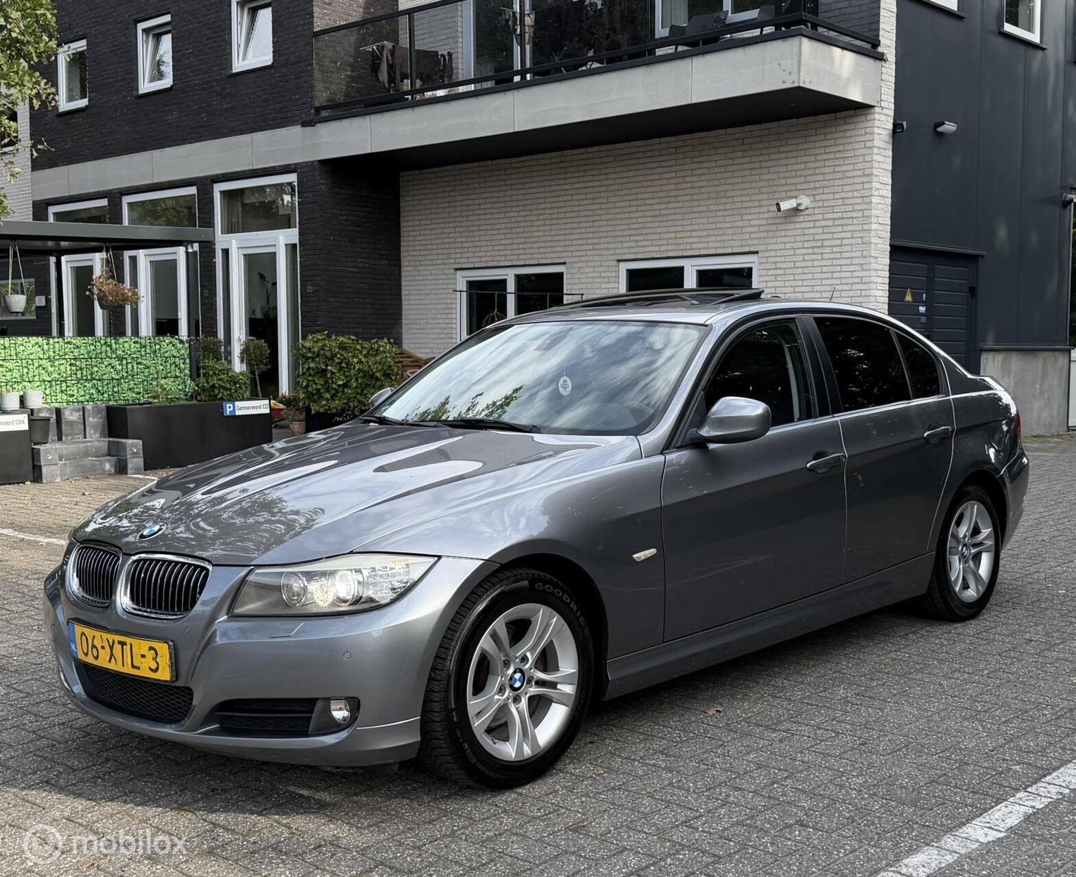 BMW 3-serie 318i Luxury Line Facelift Automaat Nwe ketting!, Automaat, Euro 5, Sedan, 3-Serie