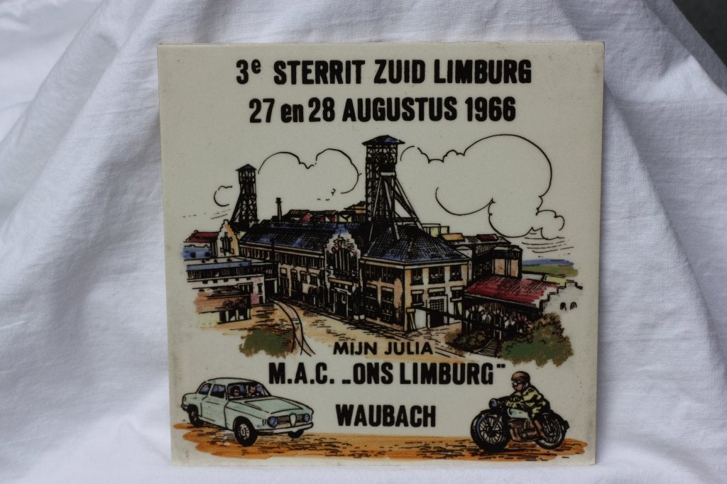 Mooie oude kleurrijke tegel Mijn Julia Waubach Sterrit 1966, Ophalen of Verzenden, Gebruikt