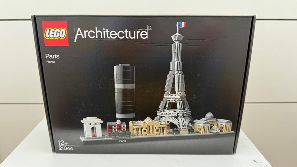 LEGO Architecture 21044 Parijs Skyline, nieuw in doos, Ophalen of Verzenden, Zo goed als nieuw