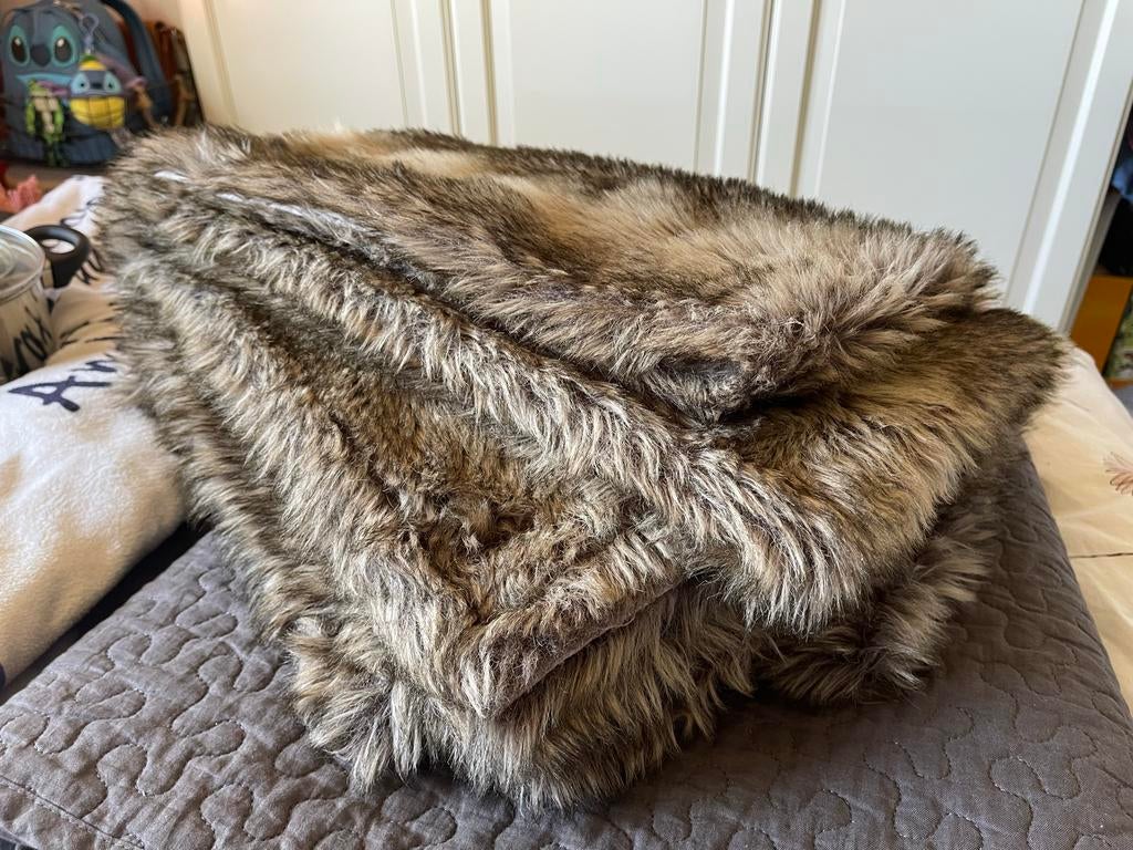 Plaid van imitatiebont, 125x180 cm, zo goed als nieuw, Huis en Inrichting, Woonaccessoires | Plaids en Woondekens, Ophalen of Verzenden