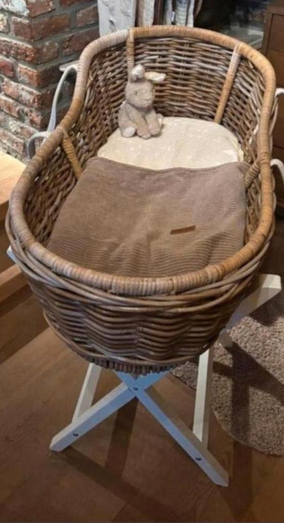 Rotan wieg, Kinderen en Baby's, Babywiegjes en Ledikanten, Ophalen, Zo goed als nieuw, Wieg