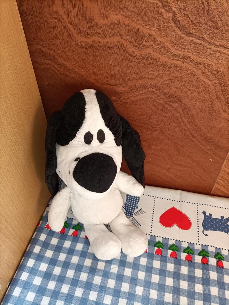 Charlie knuffel hond van Woezel en Pip 29 cm groot, Ophalen of Verzenden, Zo goed als nieuw, Hond