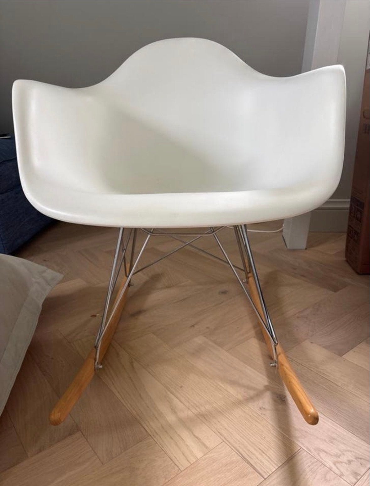 Replica Eames Schommelstoel - Wit, Huis en Inrichting, Stoelen, Gebruikt, Wit, Ophalen of Verzenden, Eén