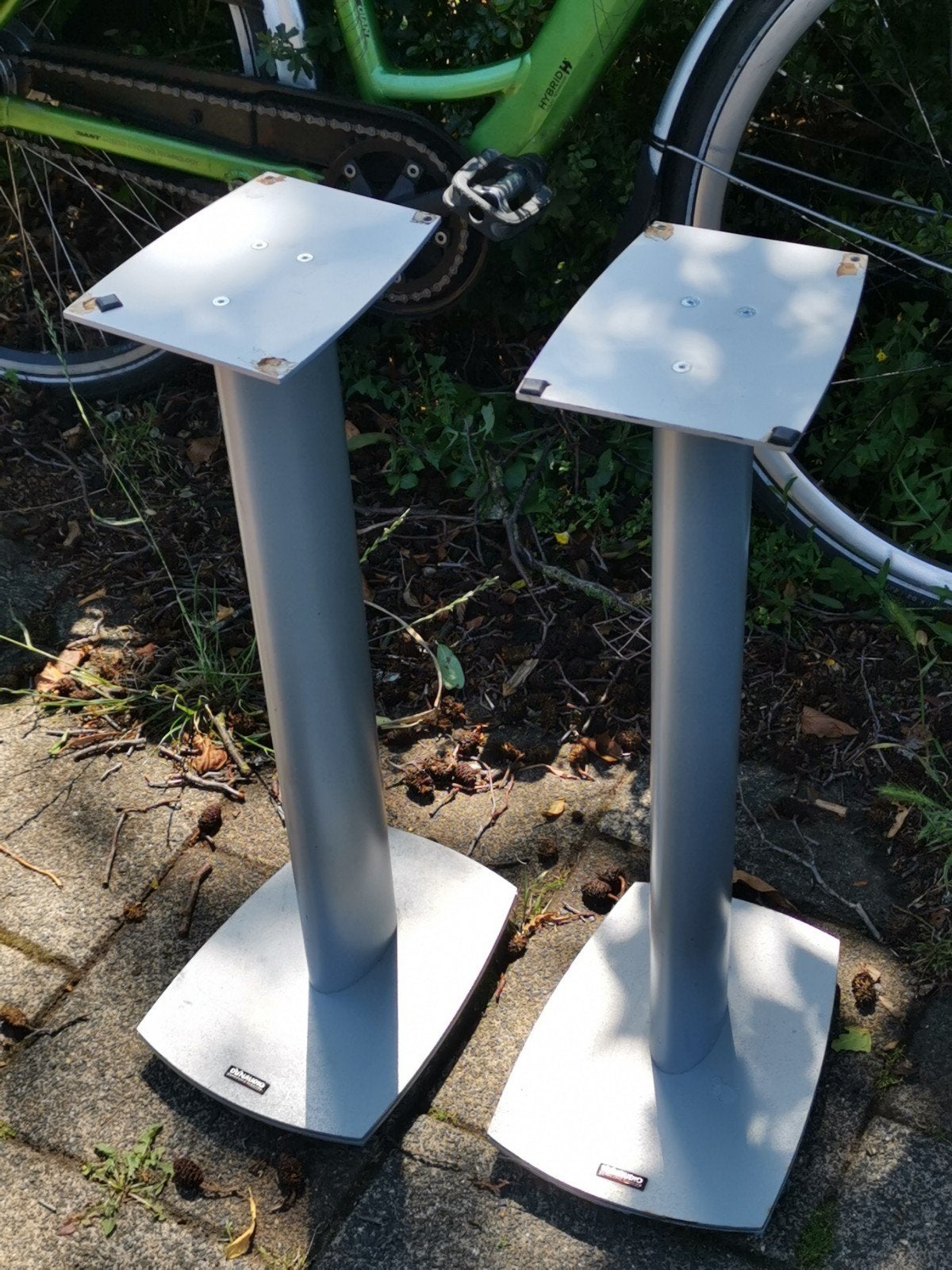Dynaudio Speaker Standaarden IJzer op Spikes, Overige merken, Gebruikt, Overige typen, Ophalen of Verzenden