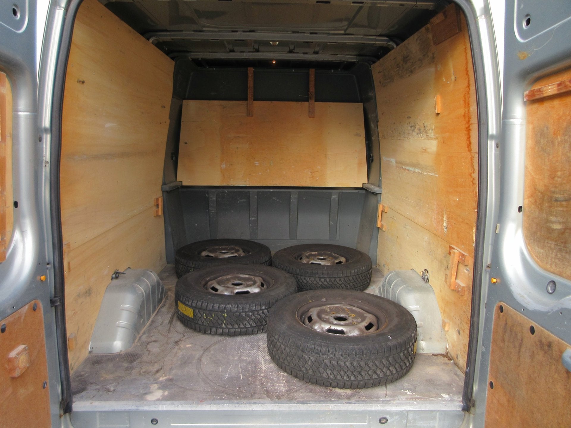 Ford Transit 350L 3.2 TDCI EF HD DC Jumbo 147 kw, Achterwielaandrijving, Gebruikt, Overige kleuren, Bedrijf