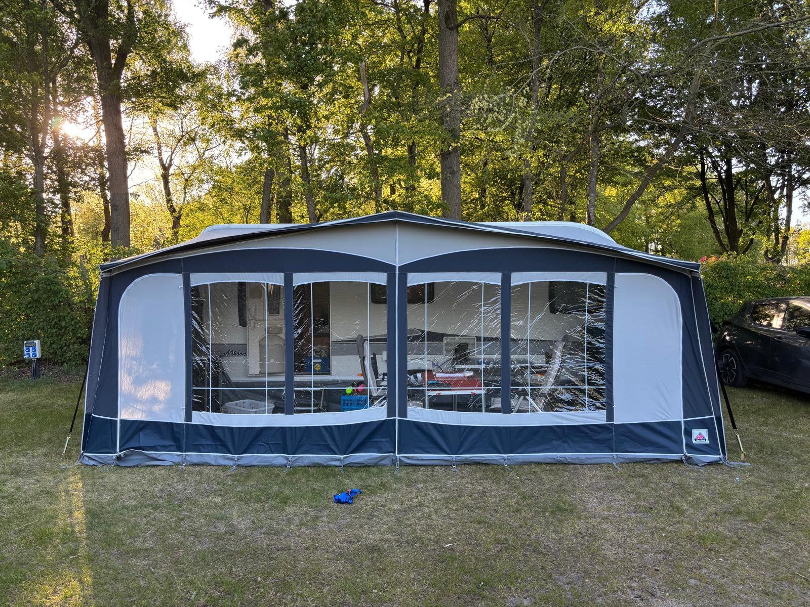 Hobby 540 De Luxe KMFe (2012) gezinscaravan mover & voortent, Mover, Hobby, Treinzit, Particulier