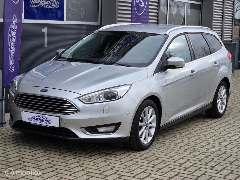 Ford Focus 1.5 EcoBoost 182pk Titanium automaat, trekhaak, Zilver of Grijs, 182 pk, Bluetooth, 16 km/l