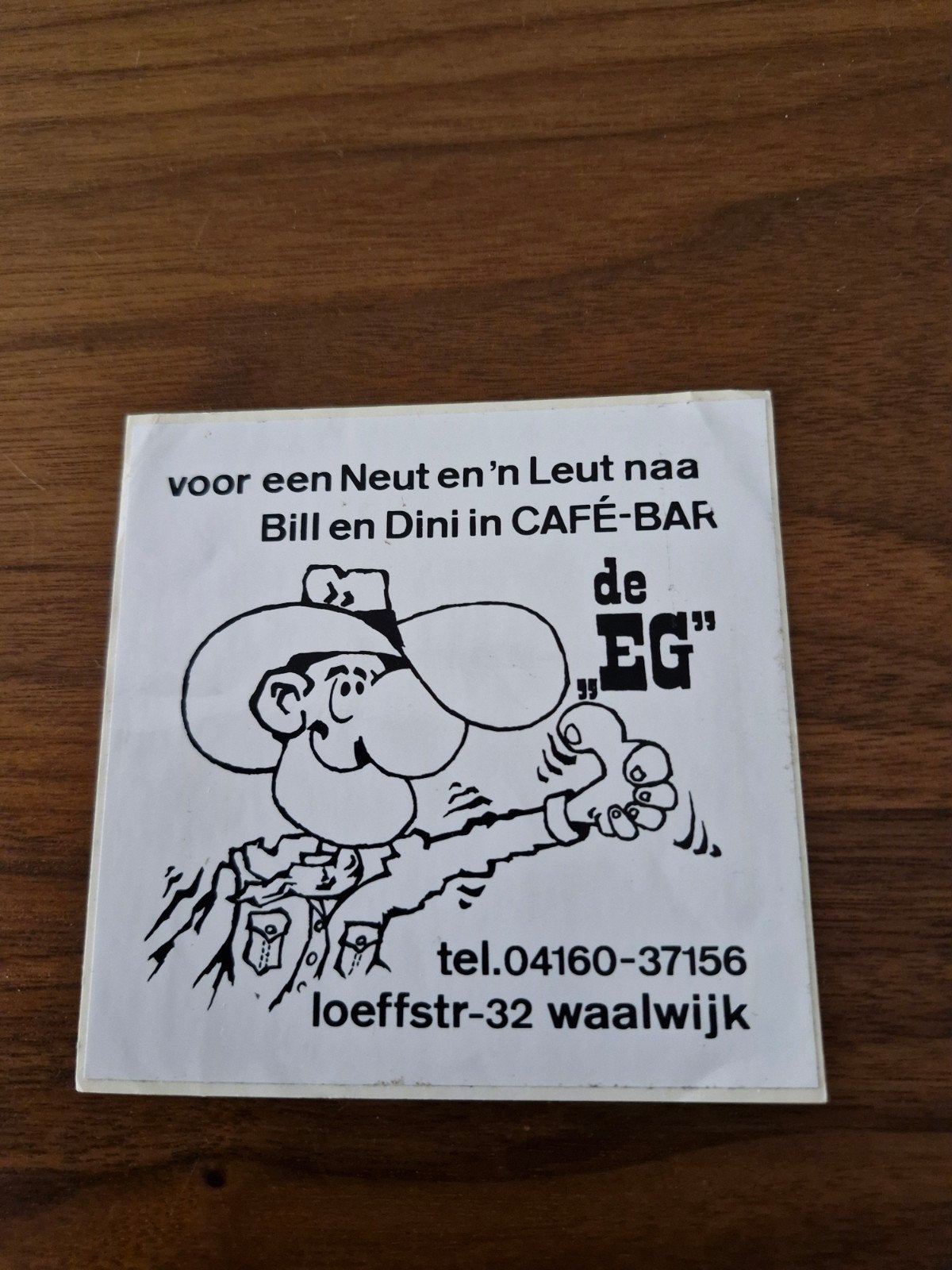1443 Vintage Sticker Café-Bar de EG Waalwijk 10x10 cm, Ophalen of Verzenden, Nieuw, Overige typen
