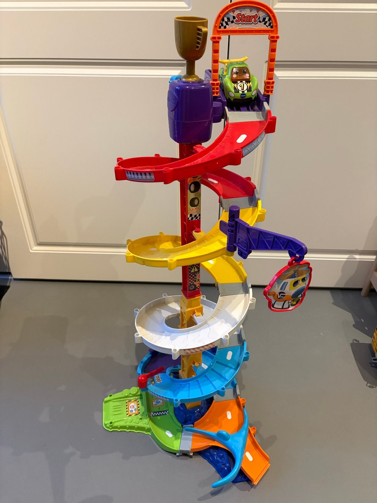 VTech Toet Toet Auto's Tornado Stuntpark met auto, Ophalen, Zo goed als nieuw