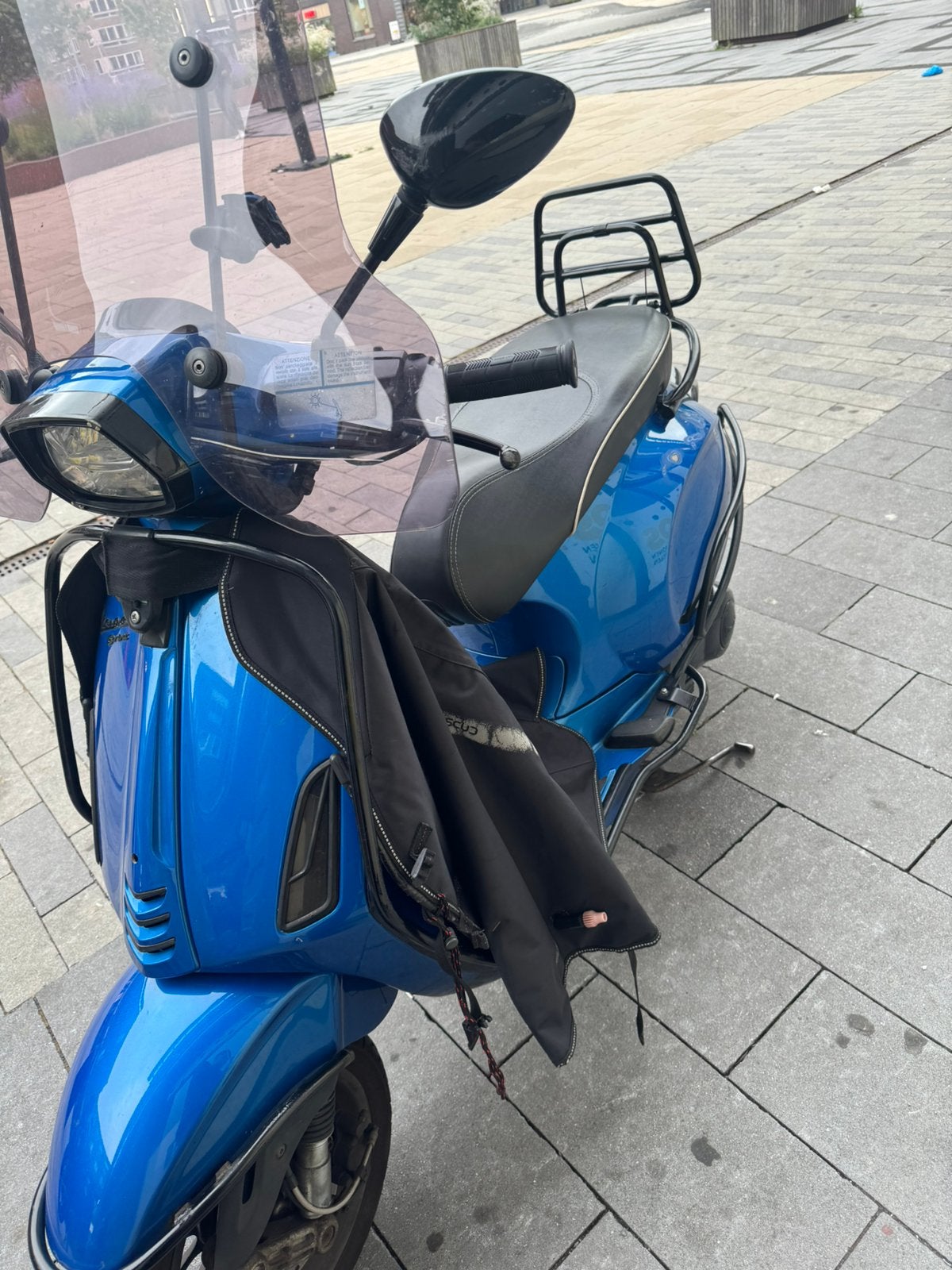 Vespa sprint 125, Ophalen of Verzenden, Zo goed als nieuw, Benzine