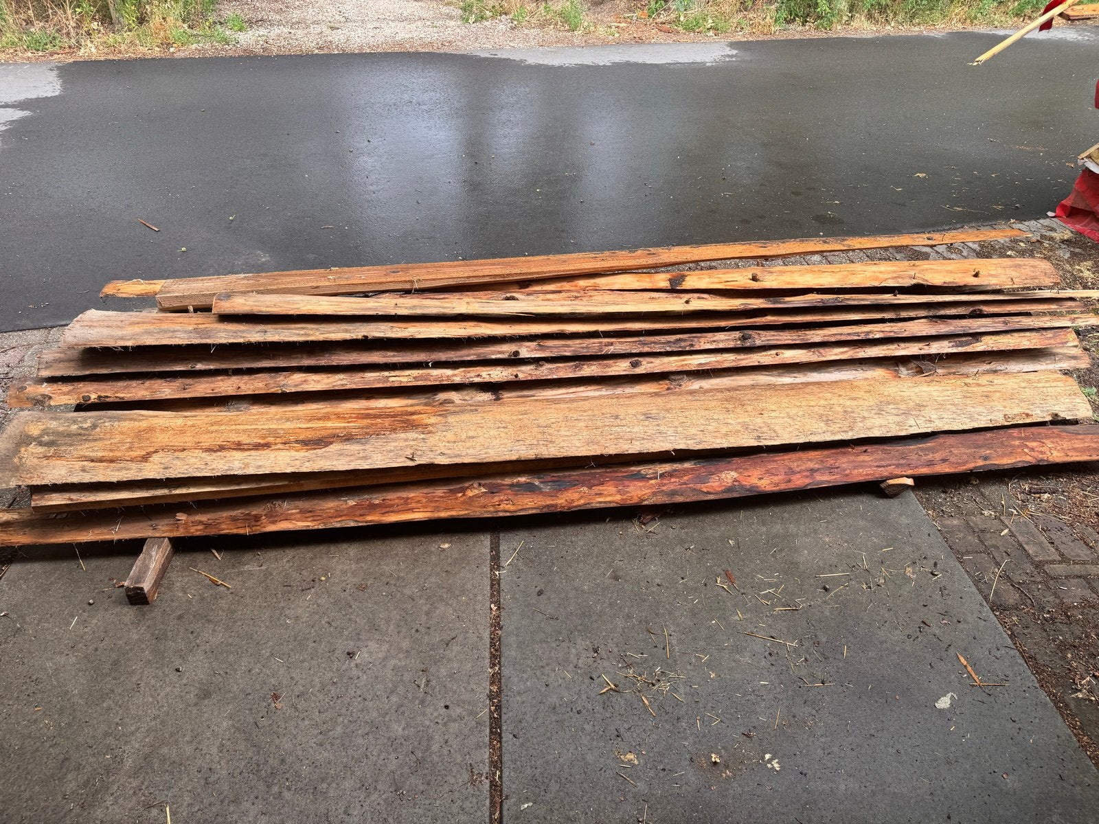 Douglas en Fijnspar planken/balken - 330 cm lengte, Tuin en Terras, Haardhout, Minder dan 3 m³, Ophalen, Overige houtsoorten