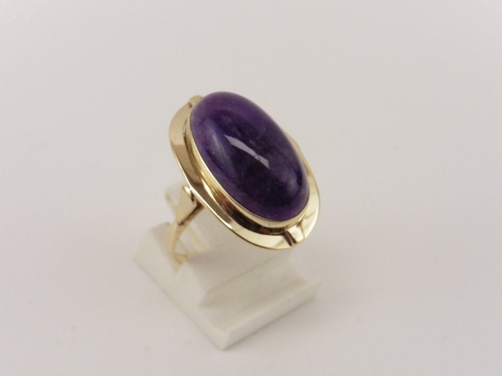Gouden damesring met amethist                            G72, Gebruikt, ., Paars, Ophalen of Verzenden