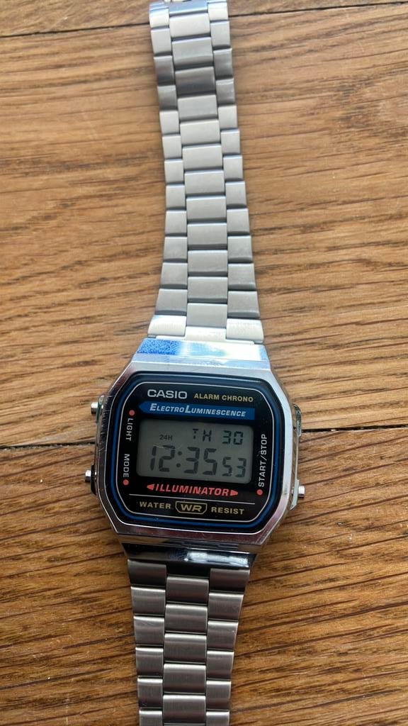 Casio illuminator, Staal, Polshorloge, Ophalen of Verzenden, Zo goed als nieuw