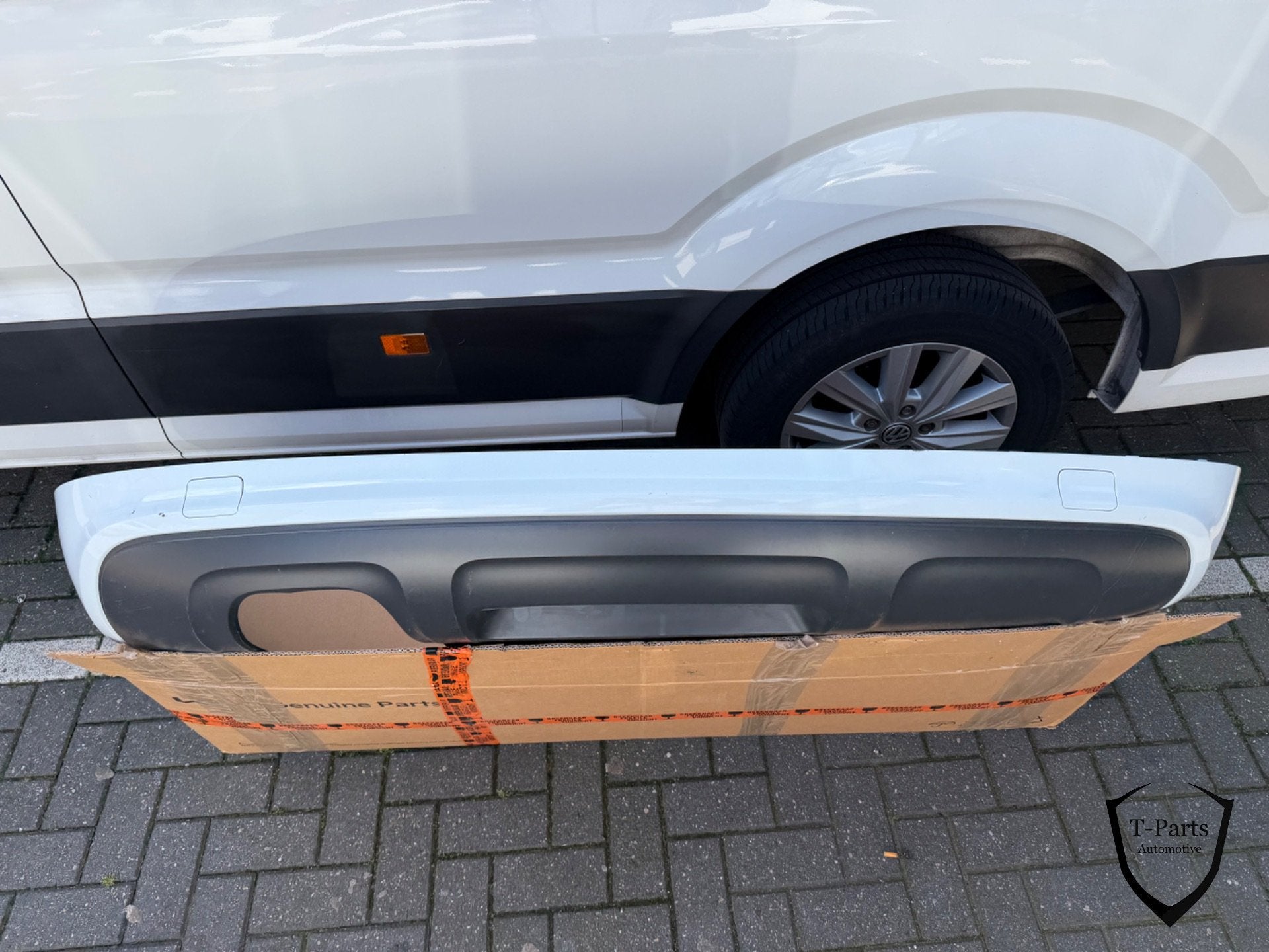 Audi q5 achterbumper spoiler 8u0807521, Gebruikt, AUDI AG, Auto-Union-Strasse 1
85045  Ingolstadt, DE, Kundenbetreuung@audi.de