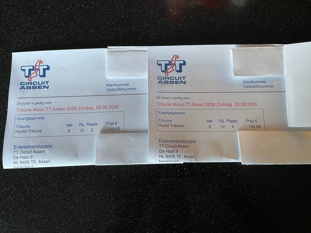 3x Hoofdtribune kaarten TT-Assen zondag 28-06-2026, Drie personen of meer, Juni
