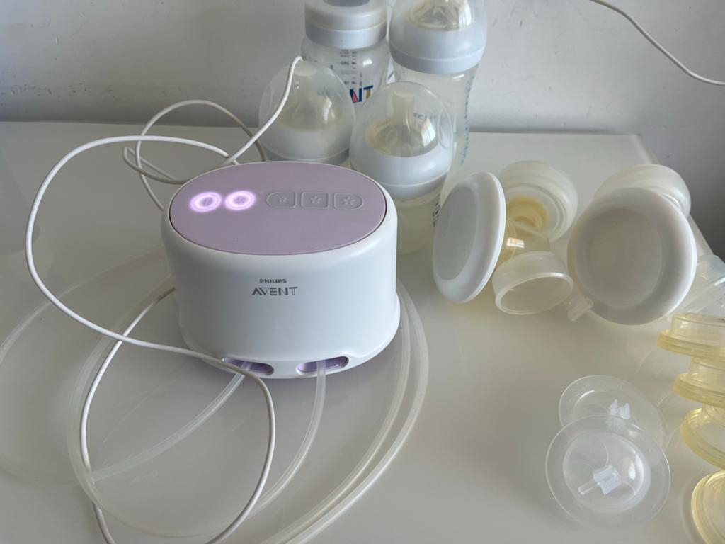 Philips Avent dubbele elektrische borstkolf met accessoires, Ophalen of Verzenden, Zo goed als nieuw, Borstkolf