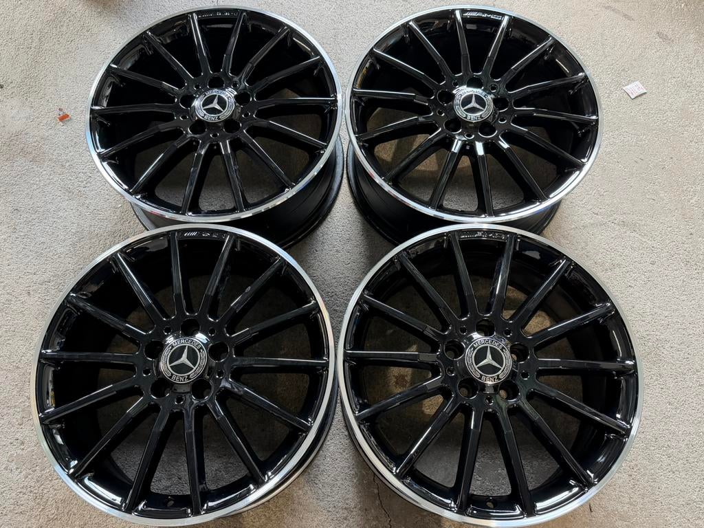 18 inch ORIGINEEL Mercedes A B klasse CLA AMG velgen, Auto-onderdelen, Banden en Velgen, 18 inch, Gebruikt, Banden en Velgen, Ophalen of Verzenden