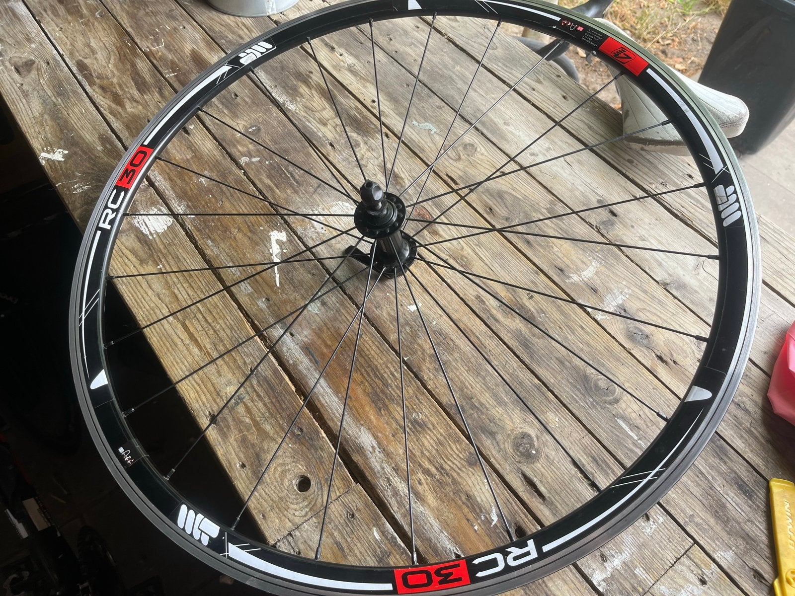 Mach1 RC30 Wiel 28 inch met BBB hogedruk velglint, Gebruikt, Aluminium, Racefiets, Ophalen