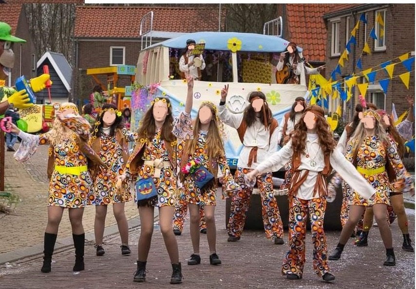 Mooi carnavals  Loopgroep "Hippies", Kleding | Dames, Carnaval, Ophalen of Verzenden, Zo goed als nieuw, Kleding