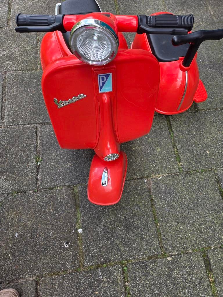 Elektrische kinder vespa, Ophalen of Verzenden