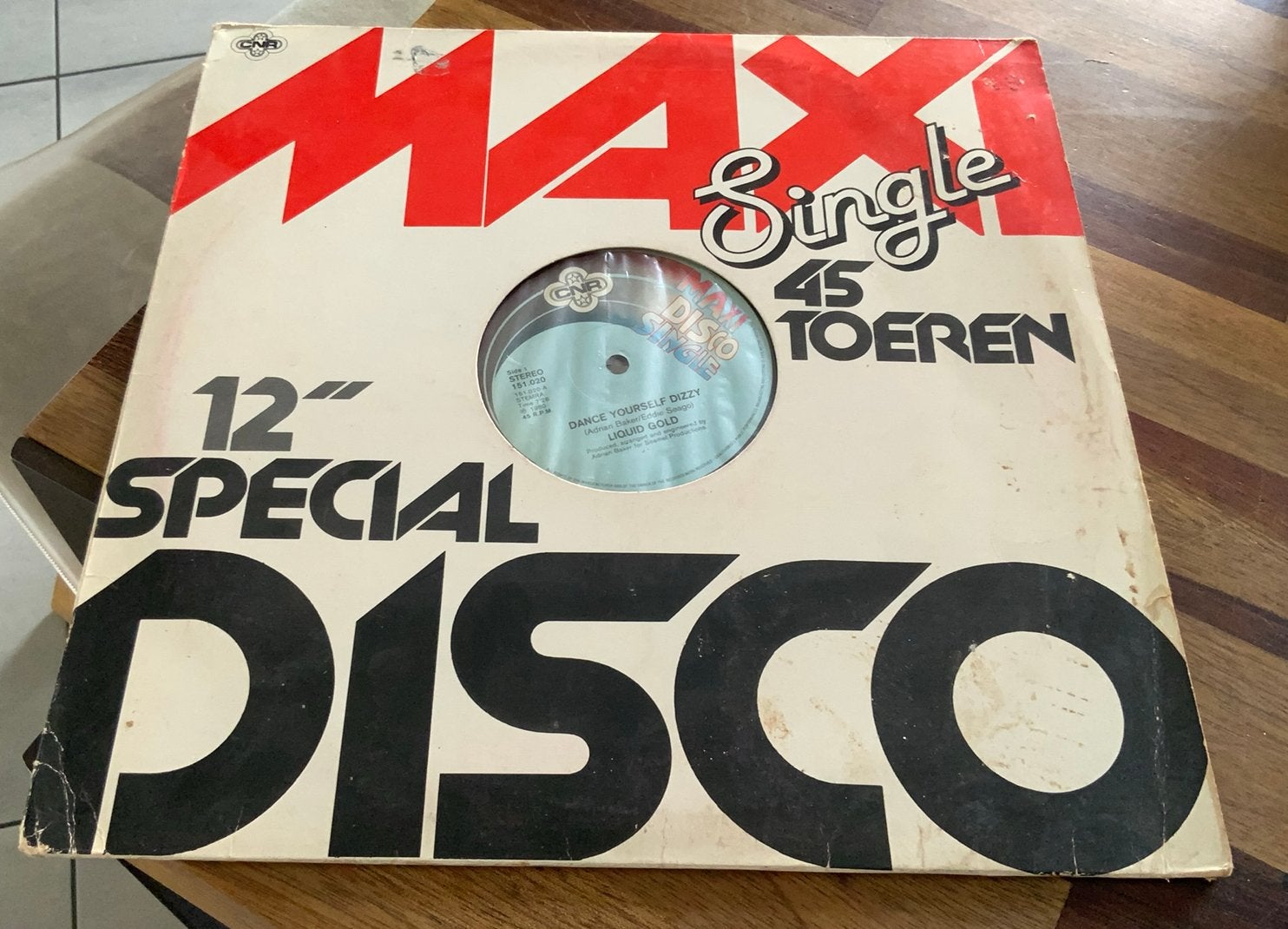 VINYL 12” SINGLE LIQUID GOLD DANCE YOURSELF DIZZY 1980 CNR, Beschermende buitenhoes, LP, Gebruikt, Verzenden
