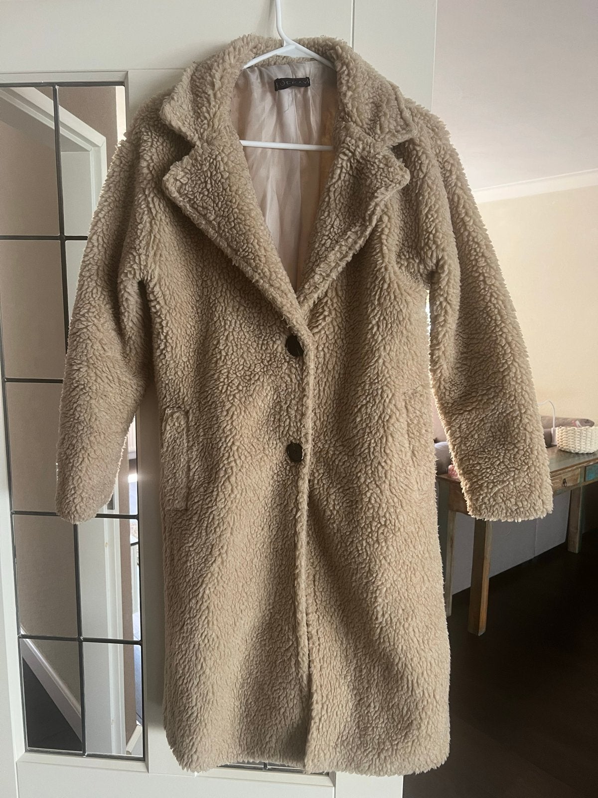 Lange teddy jas Fashion Musthaves - One size, Ophalen of Verzenden, Gedragen, Maat 38/40 (M), Beige