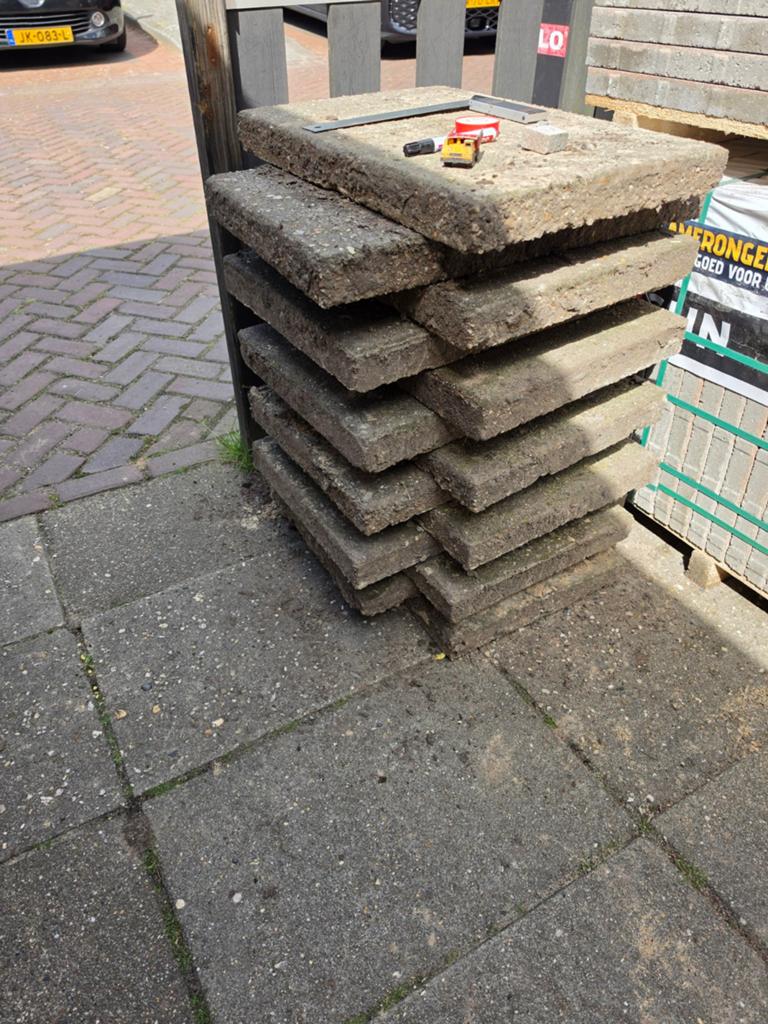 GRATIS betontegels 60x40x5 (52 stuks, 14m2), Tuin en Terras, Tegels en Klinkers, Ophalen, Gebruikt, Beton, Terrastegels