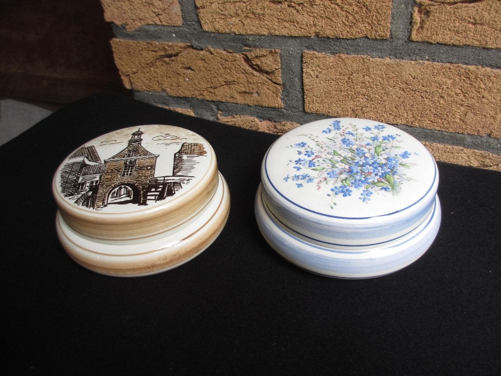 Delftse porceleinen doosjes  Kunst atelier Drietand 14 cm, Antiek en Kunst, Ophalen of Verzenden