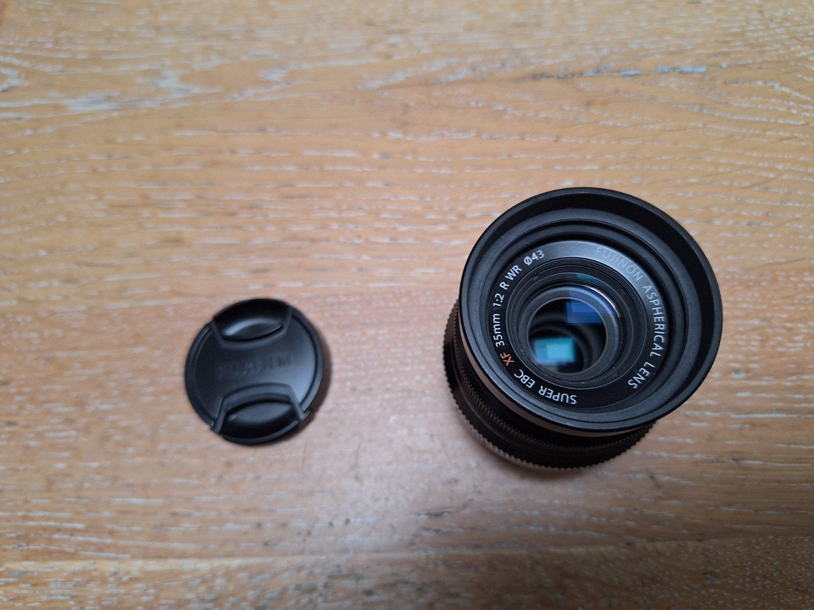 Fujifilm XF 35mm F/2.0 R WR zwart + zonnekap, Audio, Tv en Foto, Fujifilm, Ophalen of Verzenden, Zo goed als nieuw, Standaardlens