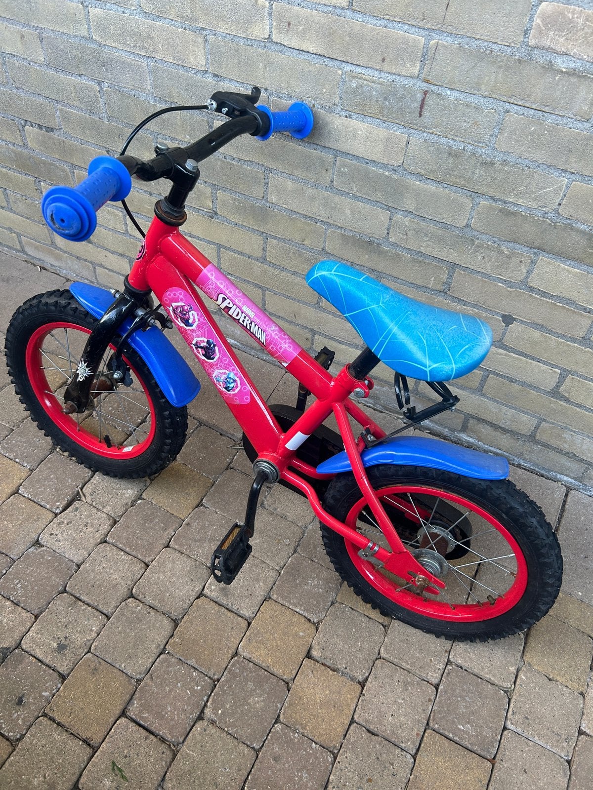 Spiderman kinderfietsje 14 inch, Ophalen of Verzenden, Zo goed als nieuw, Minder dan 16 inch