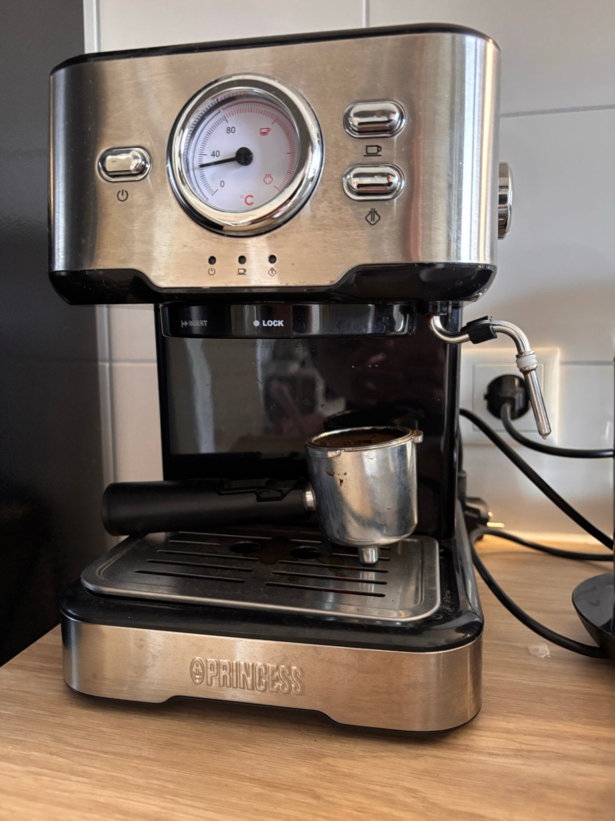 Princess Espressomachine met melkkannetje, Witgoed en Apparatuur, Gebruikt, Espresso apparaat, Koffiebonen, Ophalen